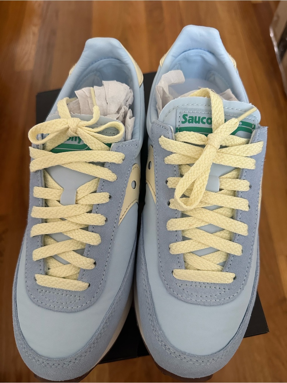Saucony Exclusive Trainer 80 Sneakers Women size 8 - Picture 1 of 2